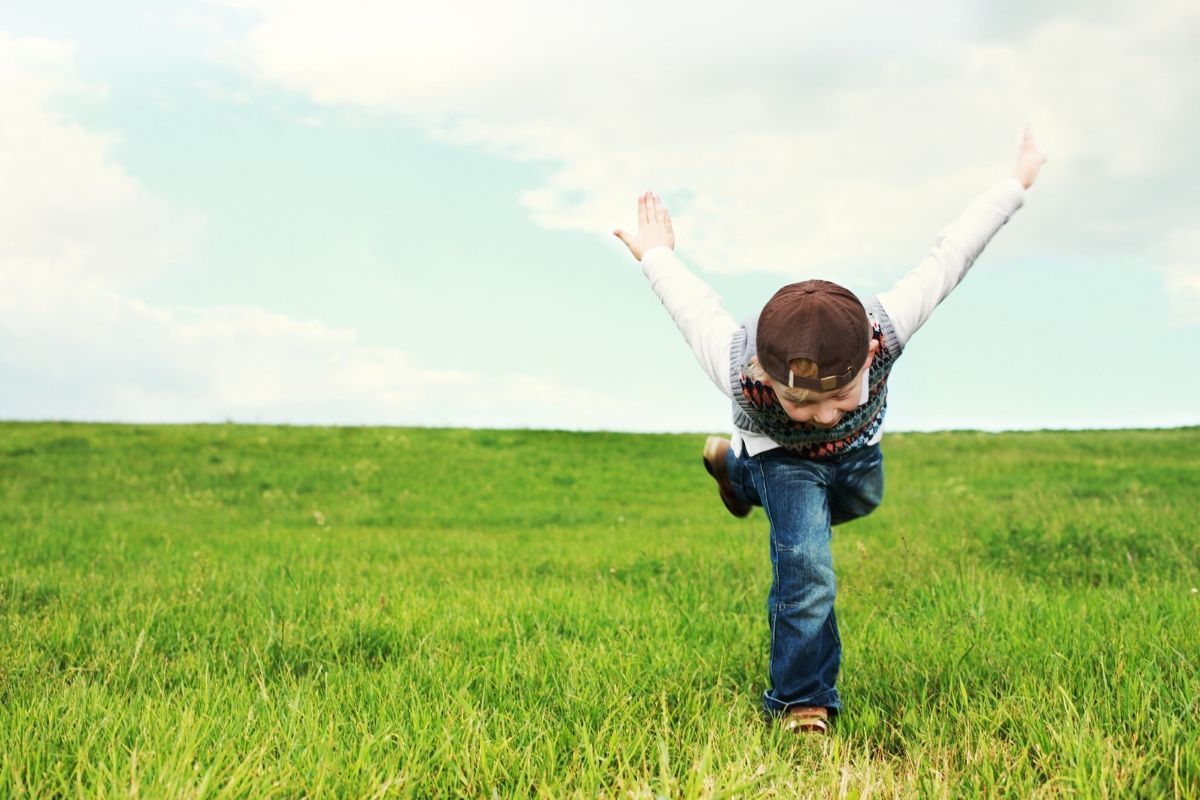8 Sizzling DIY Summer Activities with the Kids Over Break