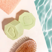 Essential Oil Benefit Bomb - Clear + Calm Aloe Vera Bath Bomb