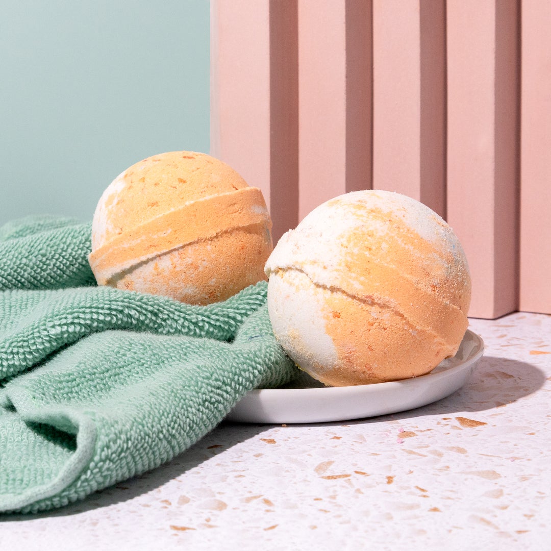 Peaches n' Cream Bath Bomb